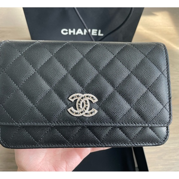 Chanel 22s caviar quilted crystal wallet on chain WOC black - Picture 2 of 9